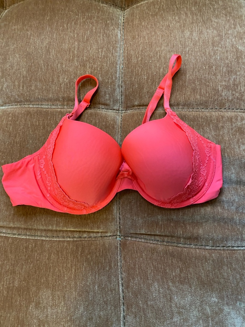 Victoria's Secret Coral Pink Lace-Trim Push-Up Bra